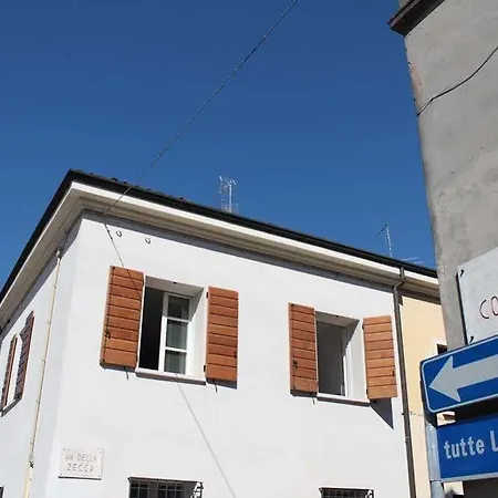 Affittacamere House 3*